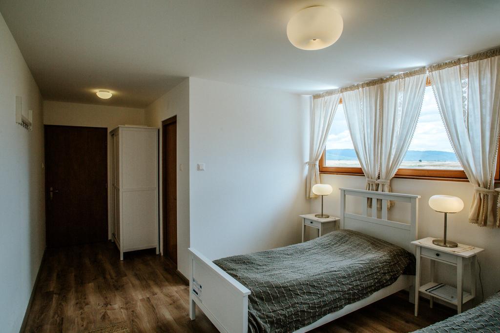 Kavalliera Pensiune Cotormani Bagian luar foto